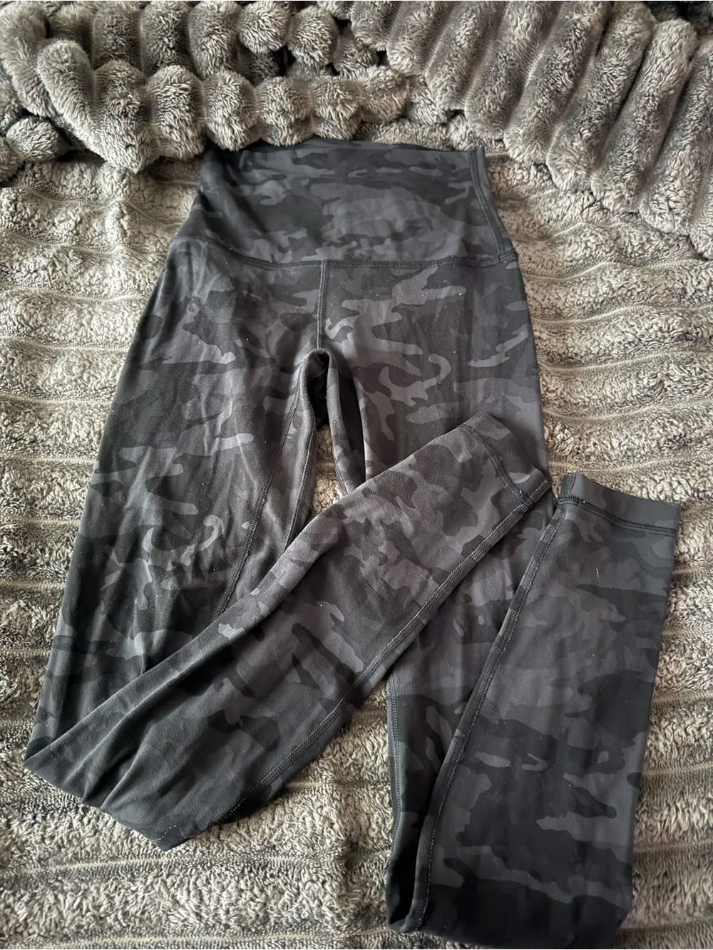 lululemon athletica High-Waist Camo Leggings in Dark Gray/Black